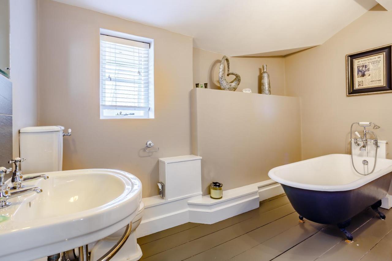 Broadrock Accommodation - Clock Cottage Chepstow Εξωτερικό φωτογραφία